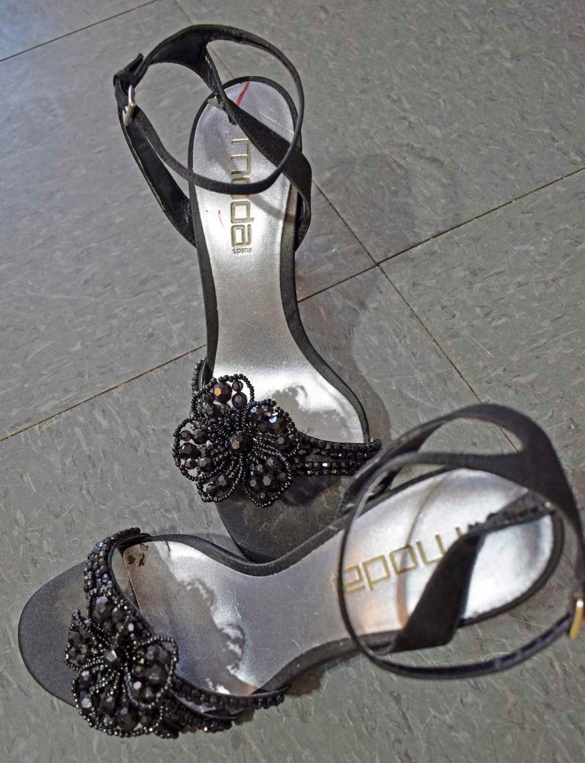 black beaded dress shoes Fabric Shoes, Black Faceted Crystals, Wired Flowers, Strappy Evening by Moda, Size 8.5M Flapper dress Short White Dress with FP-Dresses beaded with shimmering glass Select your size:8.5