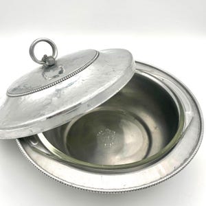Vintage PYREX &Buenilum Hammered Aluminum Dish