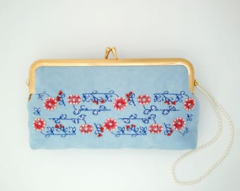 Bolso de mano bordado de ante azul claro, bolso de noche vintage con cierre de beso y estampado floral, regalo para mamá.