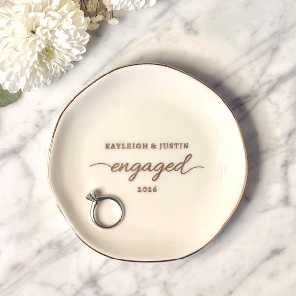 Personalized Engagement Ring Dish, Engraved Jewelry Dish, Wedding Ring Holder, Engaged Couple Keepsake, Proposal Gift, Bridal Shower Present