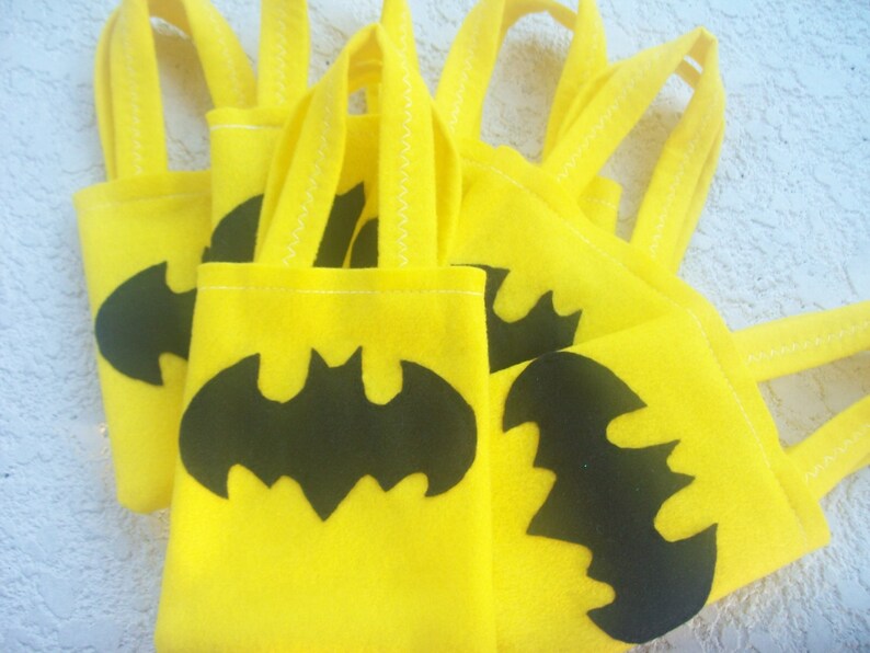 BATMAN PARTY/ Superheros/ felt party favor bags/ for boys/ Set Etsy