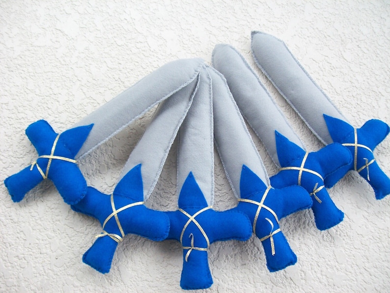 KNIGHT MEDIEVAL PARTY felt swordsparty suppliesset of 10 swordsfun for play