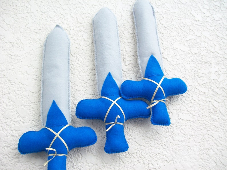 KNIGHT MEDIEVAL PARTY felt swordsparty suppliesset of 10 swordsfun for play