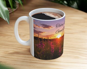 Taza Paisaje de flores silvestres al atardecer Hoy será un buen día