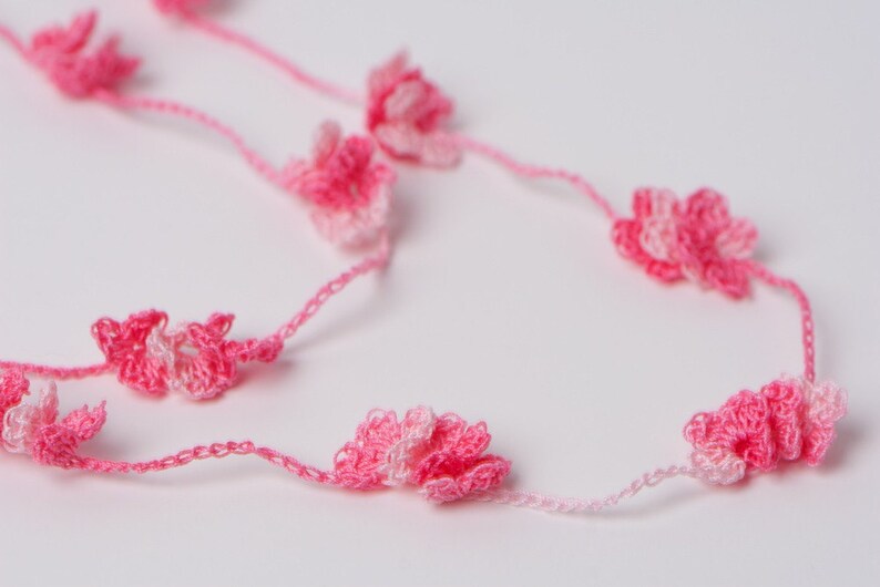 Crochet Pattern Necklace, Bracelet, Anklet Tripple Flowers PDF Instant Download zdjęcie 4