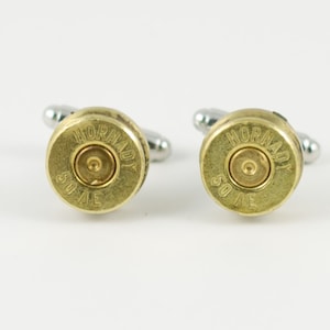 Manschettknappar, slagnålar, slipsnålar, örhängen, smycken och accessoarer i kaliber 50 Desert Eagle