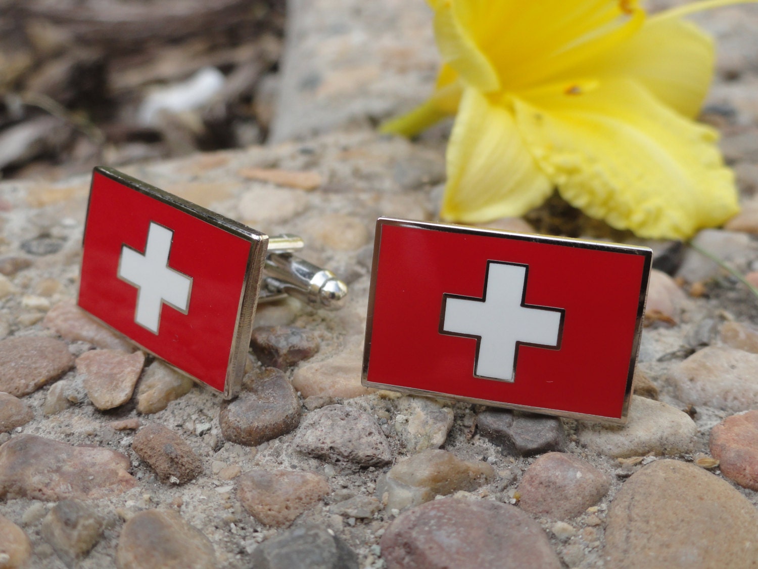 Vintage Switzerland Flag Pin Back Button - Flags of the
