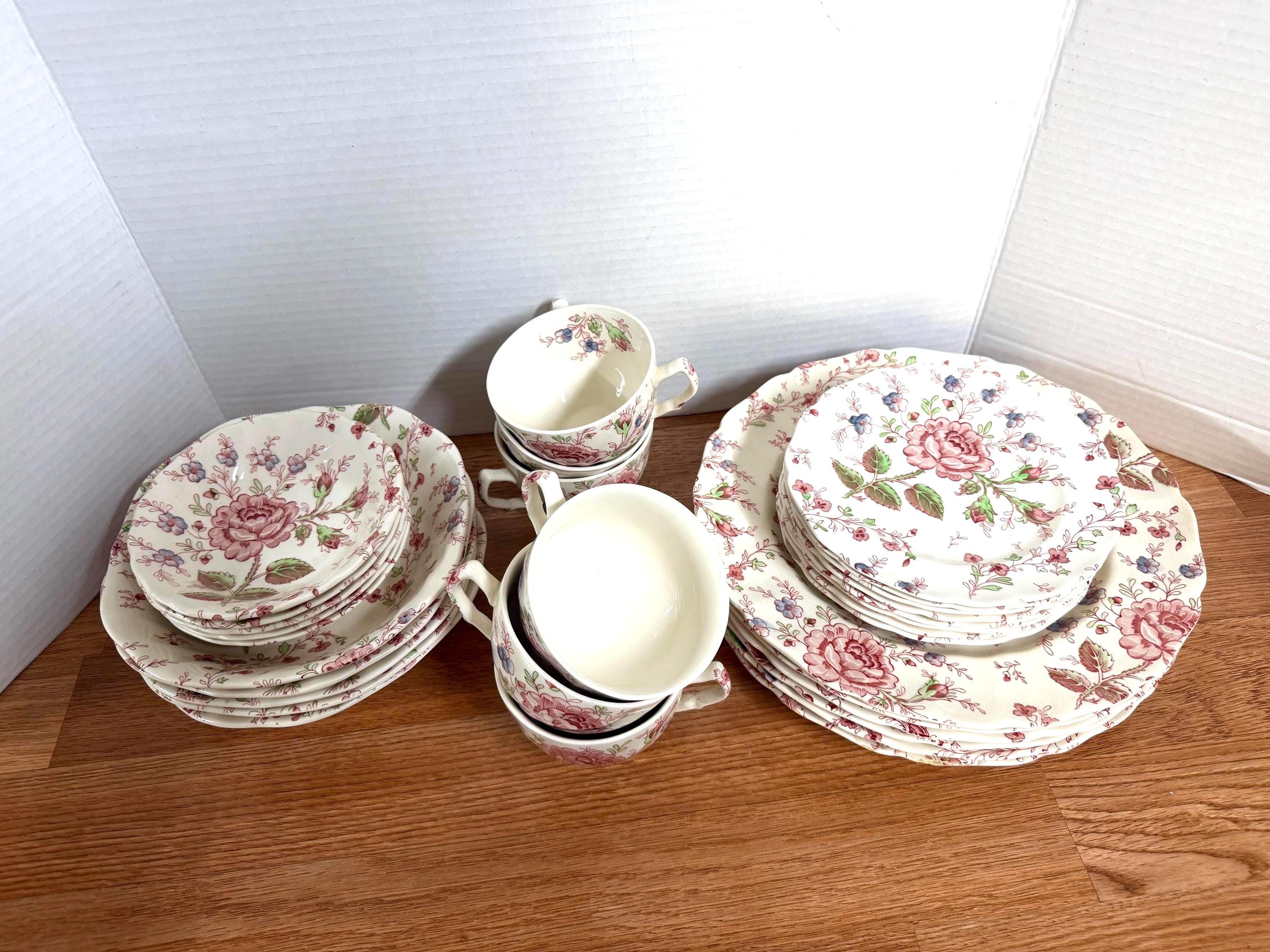 Vintage Dinnerware Sets for 6 - Etsy
