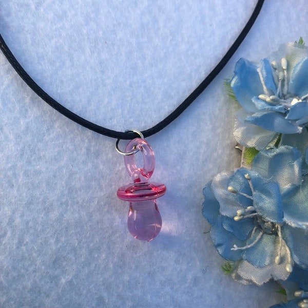 10 Pink Pacifier Necklaces Party favoris