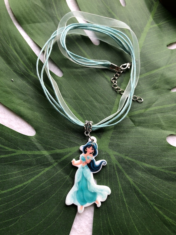SNOW WHITE ARIEL 10 PET PALACE NECKLACES PARTY FAVORS MULAN TIANA CINDERELLA