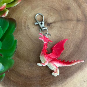 Dragon zipper pull