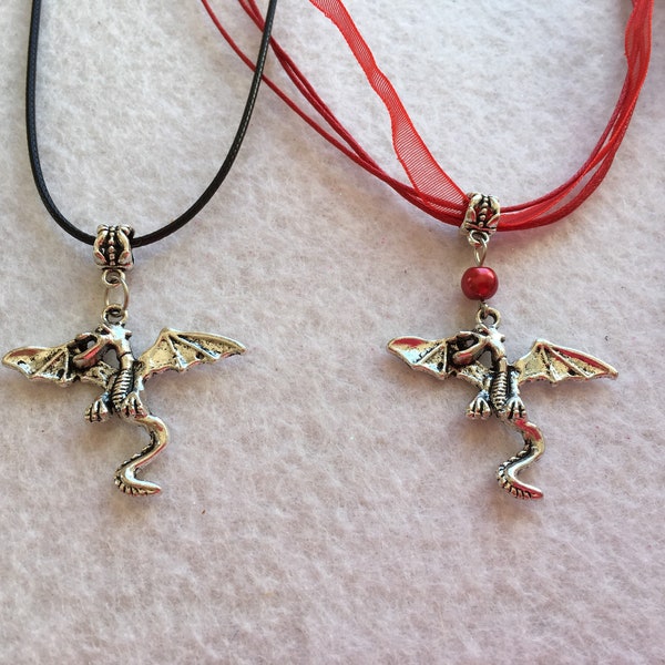 10 Dragon Necklaces Party Favors