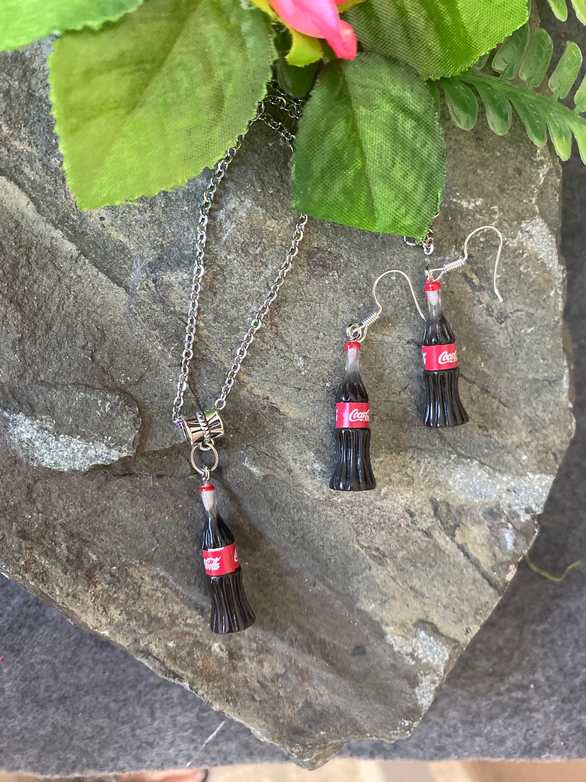 Soda  set of Necklace and Earrings