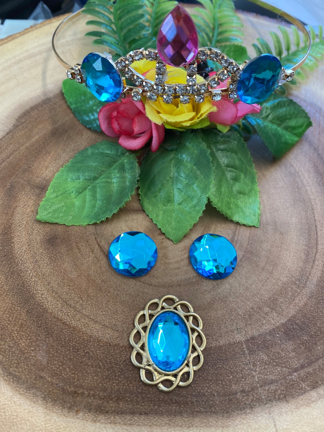 Princess Peach Accessories Set of Brooch, Crown and