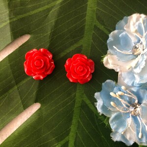 Red Rose Earrings.
