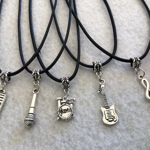 10 Rock Star Inspiration Necklaces Party Favors.