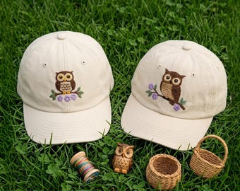 Gepersonaliseerde geborduurde baseballpet voor baby, peuter en kinderen, gepersonaliseerd cadeau met handgeborduurde bloemenpet
