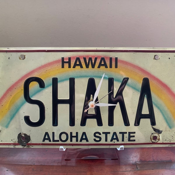 Hawai'i SHAKA Distressed License Plate Clock