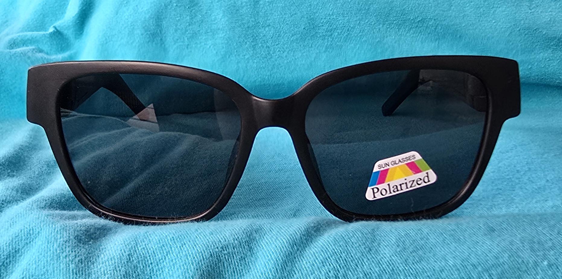 Polarized Sunglasses with Hidden Storage - Square Plastic Frame Retro Hiding Spot Sunglasses with Hidden Compartment  main image 2