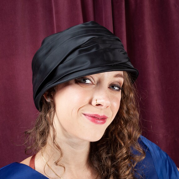 1940s Vintage Black Cloche, Vintage Hat, Black Clo