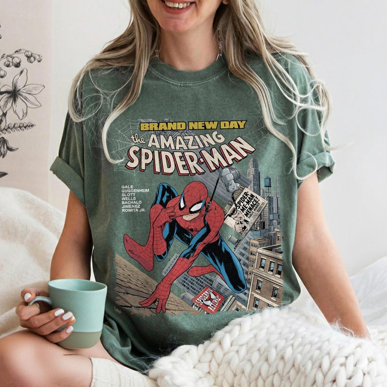 Marvel The Amazing Spider-Man helt ny dag-skjorta, Comfort Colors Marvel-tröja, MCU Avengers-skjorta, superhjälte-fangåva, Marvel Studios-skjorta bild 4