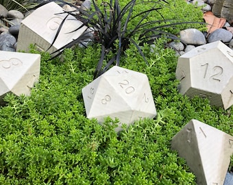 DIY Concrete Garden Dice Instructions - Instant Download