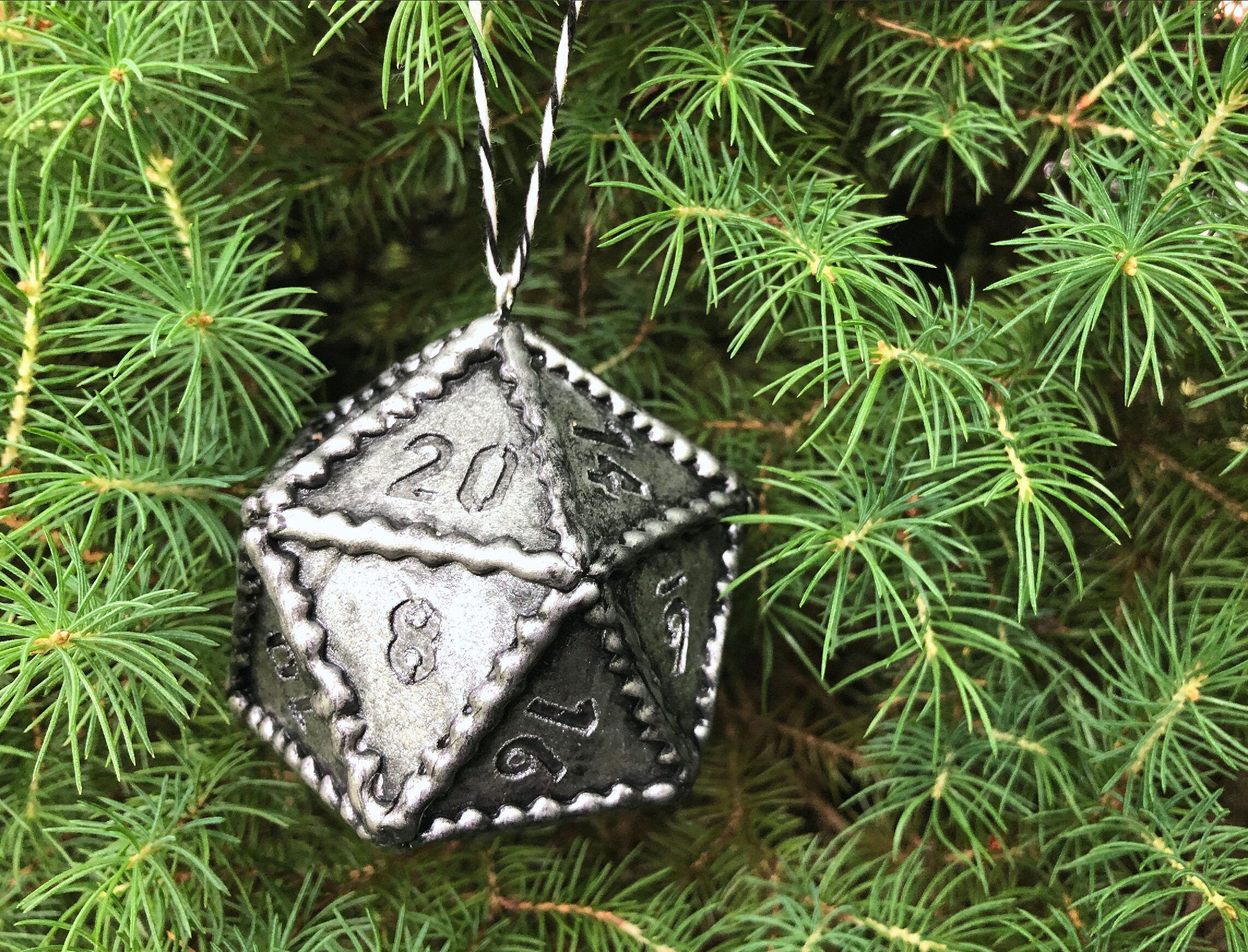 D20 pathfinder. Полуорк паладин днд. D20 pathfinder. Граззт днд. D20 pathfinder.