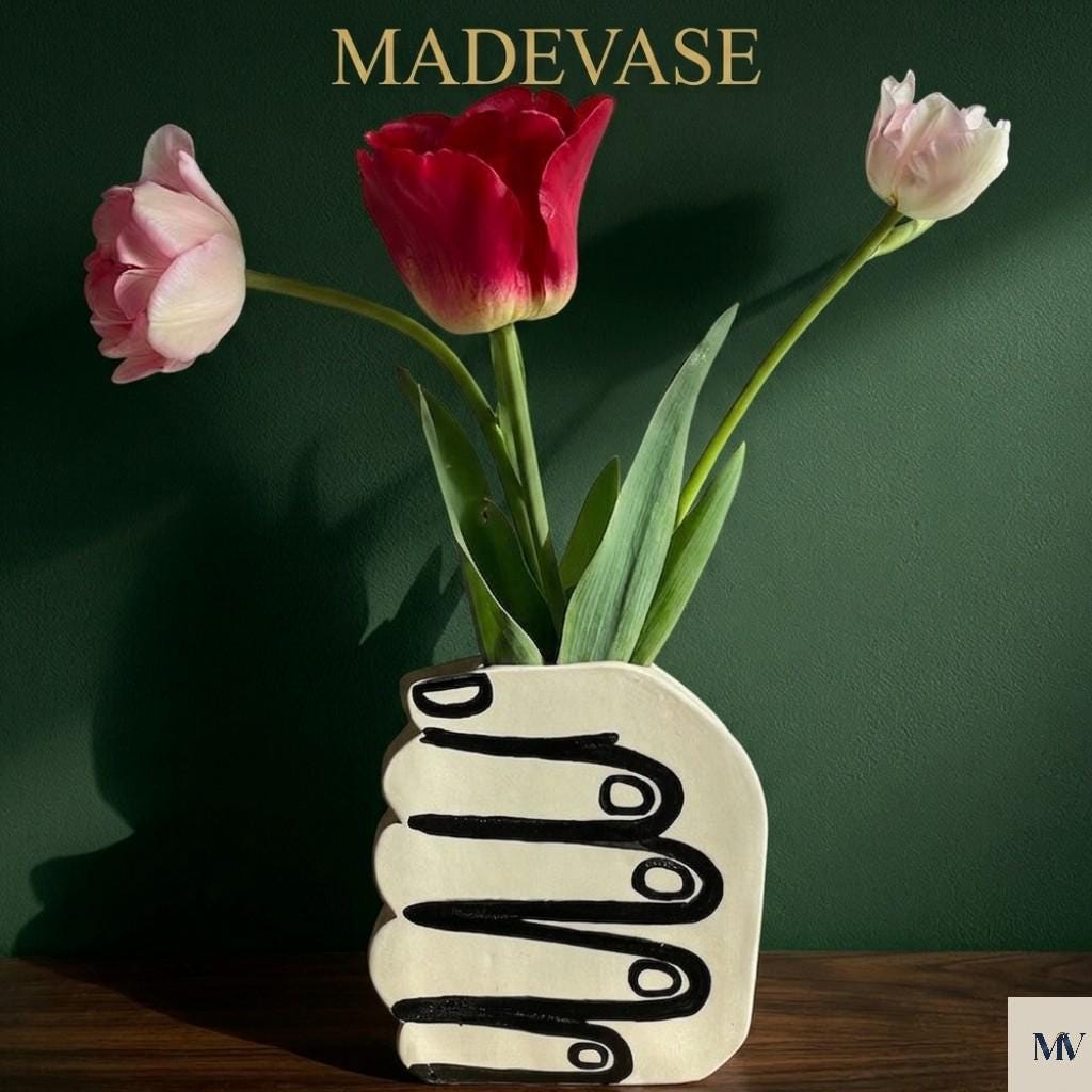 Hand shaped vase - Etsy 日本