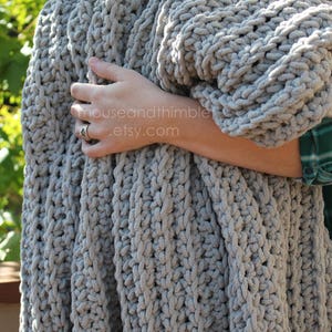 Easy Plush Blanket Crochet PATTERN, Big Bulky Fisherman Fleece Afghan, Extra Large plus Multiple Sizes, Knit-Like Style, PDF 7252 3072 image 6