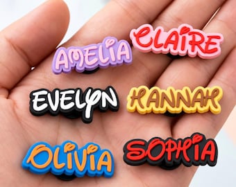 Juego de 5 adornos personalizados para zapatos con nombre / Pines de PVC personalizados para zuecos / Accesorios para zapatos con texto personalizado / Lindas etiquetas con orejas de ratón / Regalo para niños