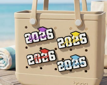 Aangepaste 2026 afstuderen BoggBits, gepersonaliseerde Name Bogg Bag Charms, Senior 2026 PVC-inzetstuk, Class of 2026-cadeau, tasaccessoires, Grad Charm