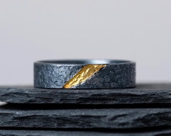 Geoxideerde Kintsugi-zilveren ring met goud inlegwerk Rustieke herentrouwring getextureerde handgemaakte ring Unieke minimalistische sieraden in Japanse stijl