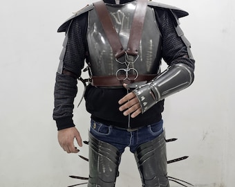 Medieval Steel Armor with Pauldrons & Leather Harness – LARP, Cosplay, Knight Costume
