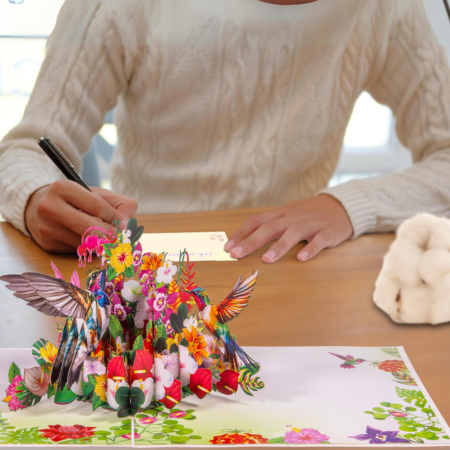 Biglietto di auguri pop-up con colibrì, biglietto di