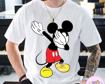 PNG do Mickey Dab da Disney, Camiseta Disney Dab, Camiseta engraçada da Disney, Camiseta com desenho do Mickey, Presente para o Dia dos Pais, Camiseta do Mickey Mouse, Presente Disney para Homens