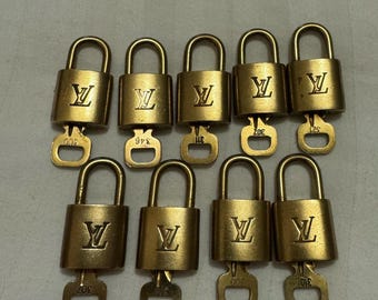 Louis Vuitton Lock and Key Set- Authentic Brass Padlock- Preowned Vintage luxury Accessory Handbags