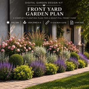 Könnte beinhalten: Ein digitales Gartendesign-Set für einen Vorgarten-Pflanzplan. Das Bild zeigt ein angelegtes Blumenbeet mit rosa Rosen, violettem Salbei und grünen Sträuchern. Text beinhaltet: DIGITAL GARDEN DESIGN KIT, FRONT YARD GARDEN PLAN, FULL SUN, USDA ZONES 4-8, 5 x 2 m (16.4 x 6.6 ft), 5 PDF FILES.