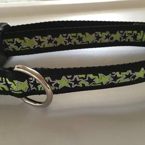 1&quot; Width Dog Collar - Black/Lime Metallic Stars