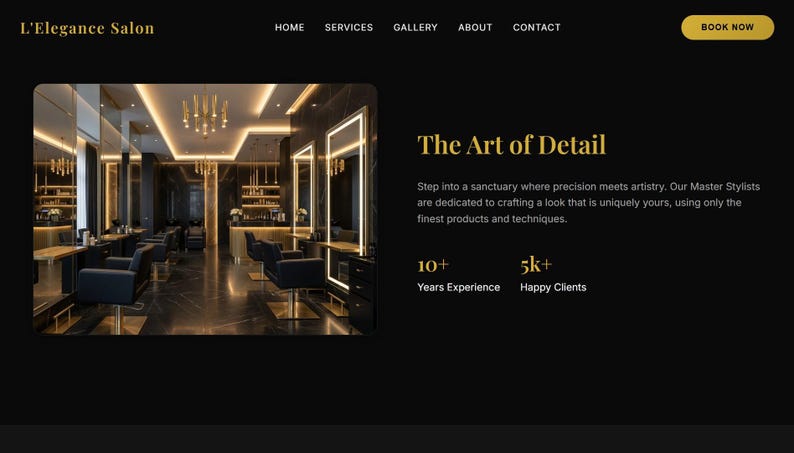 Puede incluir: P&aacute;gina de inicio del sitio web de L'Elegance Salon, que presenta un interior lujoso con sillas negras, detalles dorados e iluminaci&oacute;n brillante. El texto incluye "The Art of Detail", "10+ Years Experience" y "5k+ Happy Clients".