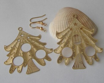 2 Pcs - Gold Plated Over Copper Laser Cut Christmas Tree Earring Findings,Pendant,Earrings,Jewelry Findings,Links (50x44MM) SL2043