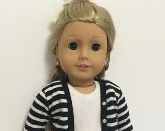 1801 Module 3. Classic cardigan with neck band. Fits popular 18" dolls, Valspierssews