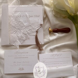 Conjunto de invitaciones de boda de encaje veneciano / Invitación de boda romántica de encaje / Invitación elegante vintage con apliques imagen 17