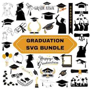 Może przedstawiać: Kolekcja grafik SVG o tematyce ukończenia szkoły w kolorze czarnym i złotym. Projekty obejmują czapki absolwentów, dyplomy, sylwetki absolwentów oraz tekst "Graduation SVG Bundle" i "Happy Graduation".