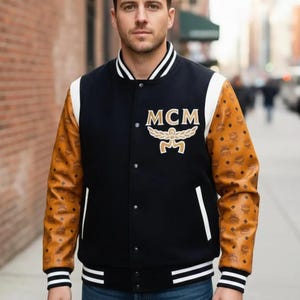 Chaqueta universitaria estilo MCM - Mangas de lana y cuero auténtico - Bomber bordada