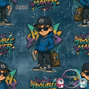 Könnte beinhalten: Wiederholendes Muster mit einem Cartoon-Jungen in einem blauen Kapuzenpullover, Sonnenbrille und Baseballkappe, der eine Sprühdose hält. Der Hintergrund ist ein dunkelblaues Graffiti-Design mit den Worten "Trouble Maker" und "M984".