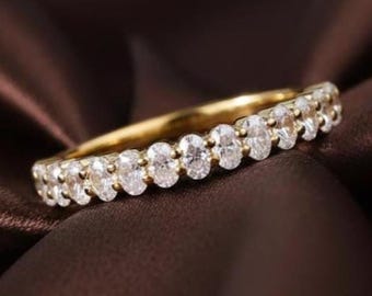 Alianza de boda de moissanita de corte ovalado / Anillo de media eternidad de oro amarillo / Anillo de aniversario / Regalo para ella