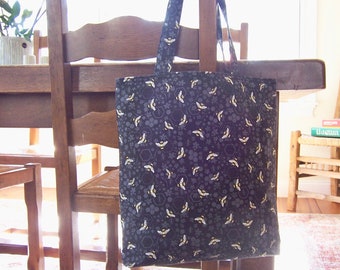 Black with bees Tote / Shoulder purse/ Diaper bag/ Grocery shopping bag/fabric purse, hand bag, love bees/ lightweight travel bag