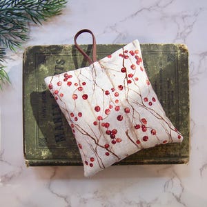 Hanging Balsam Fir Pine sachets - sachet for your drawers or bathroom - Maine Pine - small gift - air freshener for car - woods
