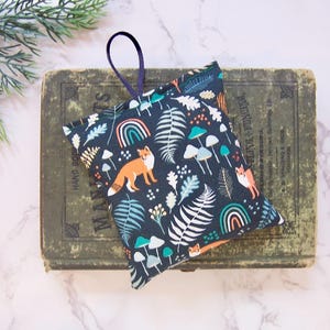 Hanging Balsam Fir Pine sachets - sachet for your drawers or bathroom - Maine Pine - small gift - air freshener for car - woods-fox in woods