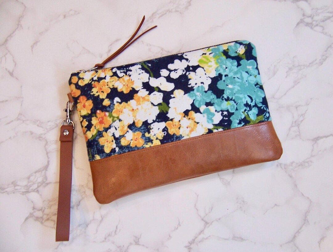 Bevel Floral Wristlet